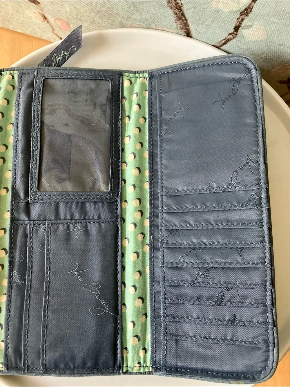 Never Used Vera Bradley Folding Wallet With Magnetic Closure